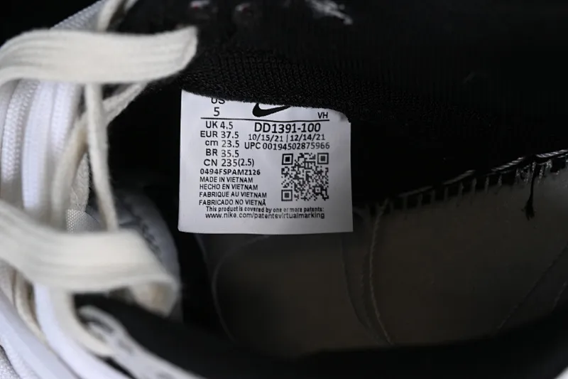 All categories Nk SB Dunk series Nk SB Dunk Low low-top sneakers Nk Dunk Low Skywalker black and white gray summer simple SB strap low-top casual sneakers DD1391-100